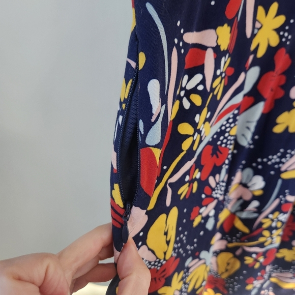 Title Nine Dream Dress Flora Size Medium - Picture 6 of 10